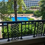 Luxurious - Pool View In Argisht Partez Apartment *