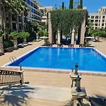 Luxurious - Pool View In Argisht Partez Apartment