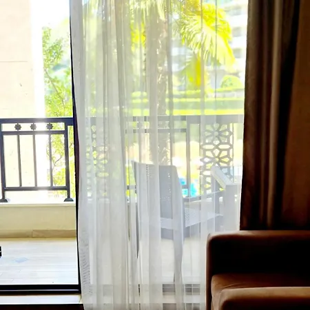 Luxurious - Pool View In Argisht Partez شقة